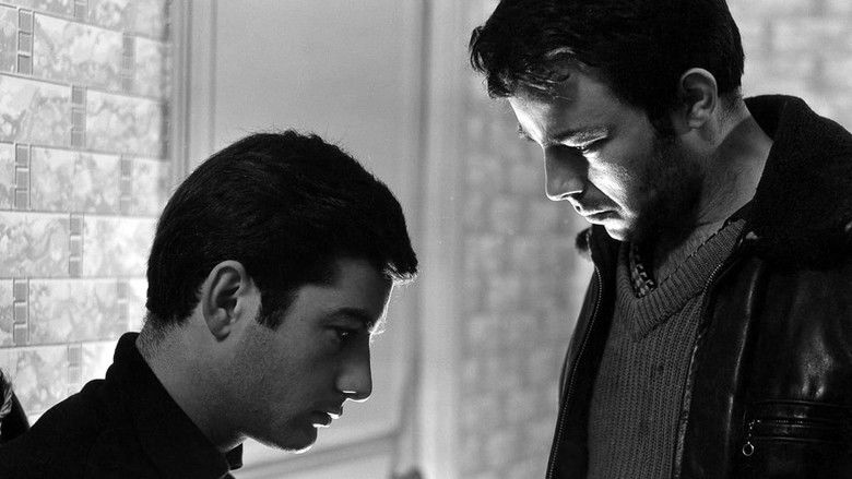 кадр из фильма Красавчик Серж