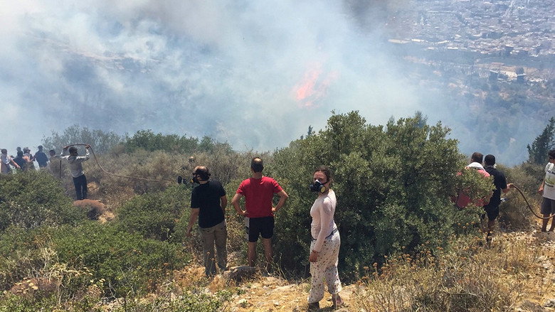кадр из фильма La Méditerranée en feu