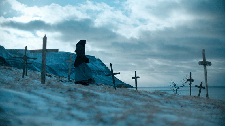 кадр из фильма Проклятые