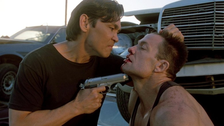 кадр из фильма Любой ценой