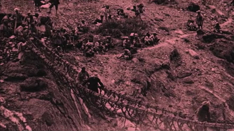 кадр из фильма Sul tetto del mondo. Viaggio di S.A.R Il Duca degli Abruzzi al Karakorum