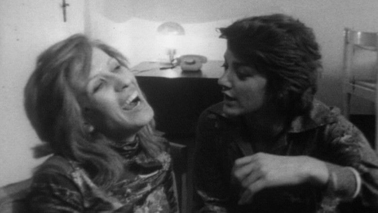 кадр из фильма بهار پشت پنجره