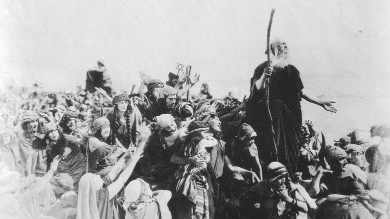 кадр из фильма Десять заповедей