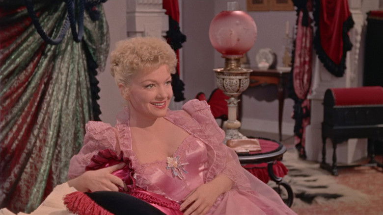 кадр из фильма Негодяи