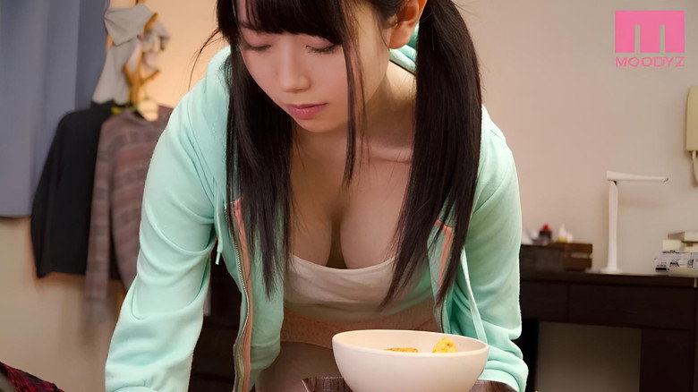 кадр из фильма ウチの地味で巨乳な妹が自宅でノーブラ全開で困ってます。 水卜さくら