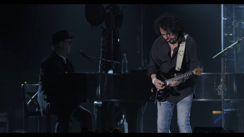 кадр из фильма Toto - 40 Tours Around The Sun