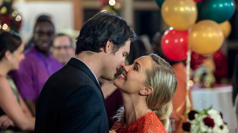 кадр из фильма Hearts of Christmas