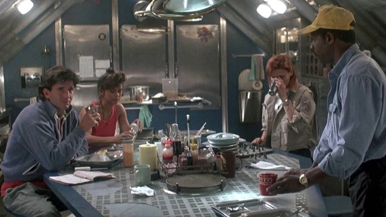 кадр из фильма Глубоководная Звезда Шесть