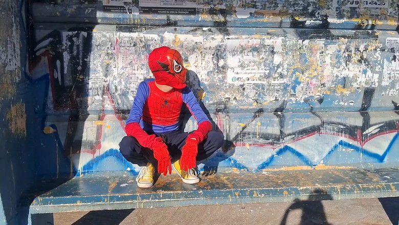 кадр из фильма Troca de Heróis