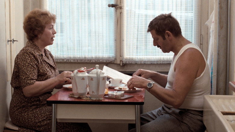 кадр из фильма Как стать швейцарцем