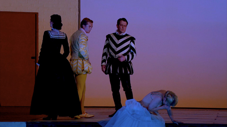 кадр из фильма Britten: Gloriana