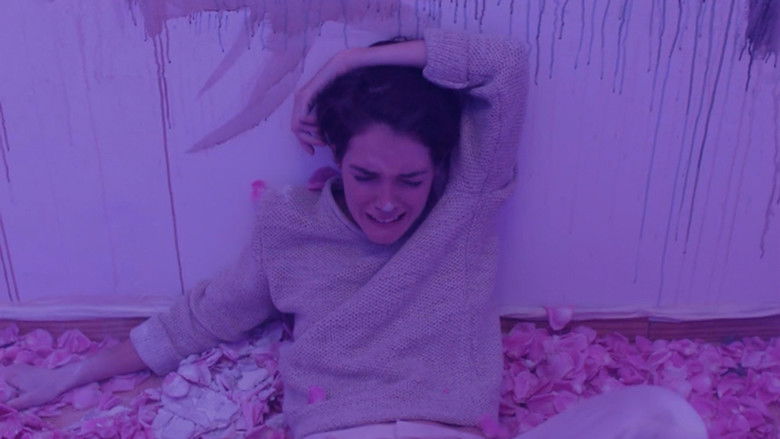 кадр из фильма Looking Glass