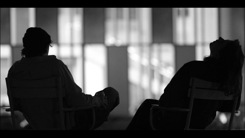 кадр из фильма The Walk Back