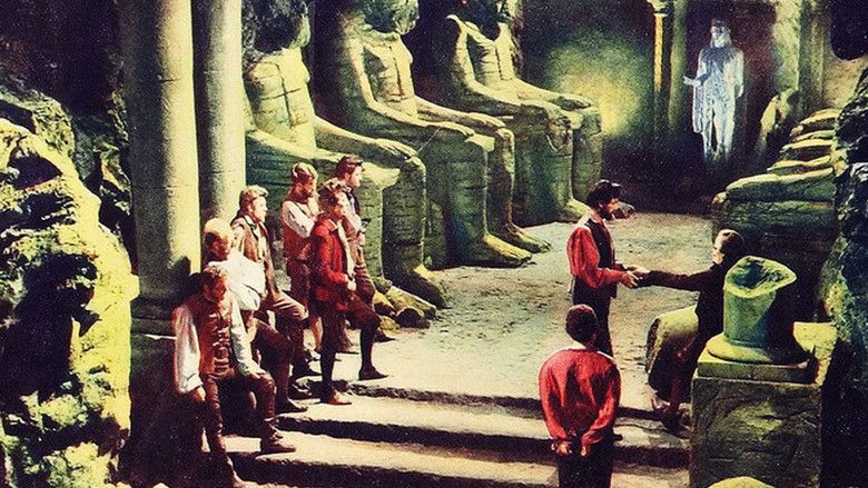 кадр из фильма Город в море