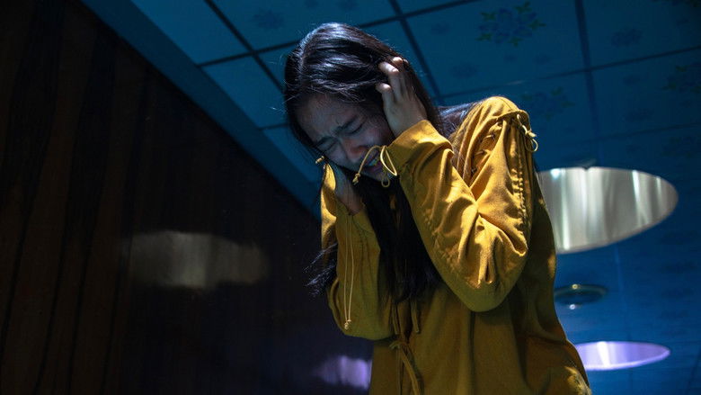 кадр из фильма Демоны внутри