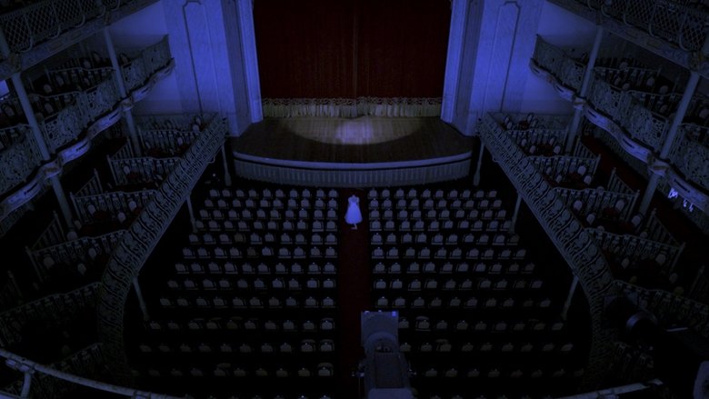 кадр из фильма Memórias do Palco: A Bailarina Fantasma