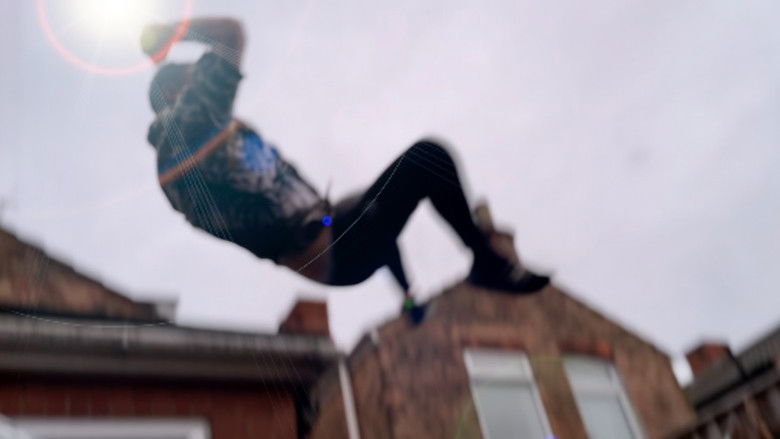 кадр из фильма The New Stunts Of Toby Emmitt