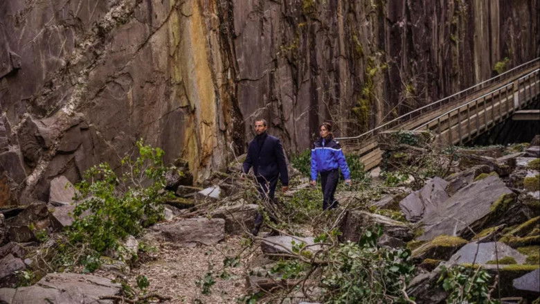 кадр из фильма Meurtres en Corrèze