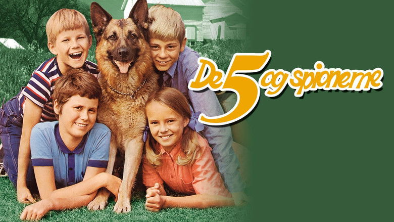 кадр из фильма De fem og spionerne