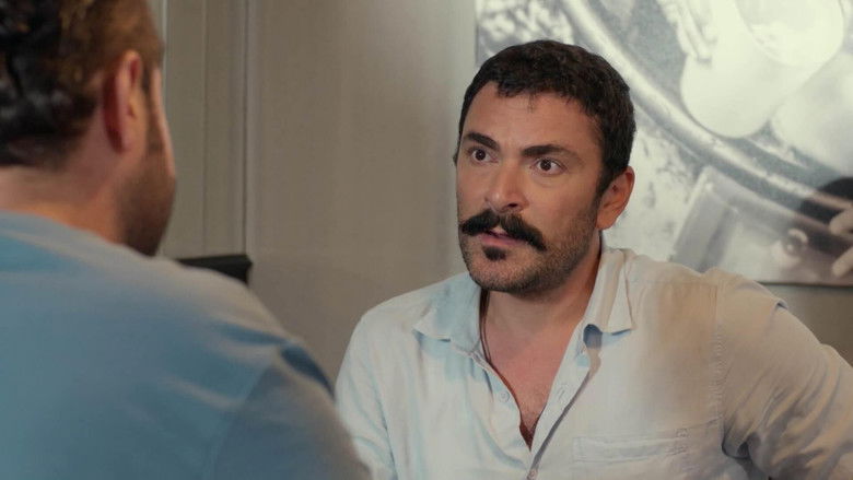 кадр из фильма Biz Ayrılamayız