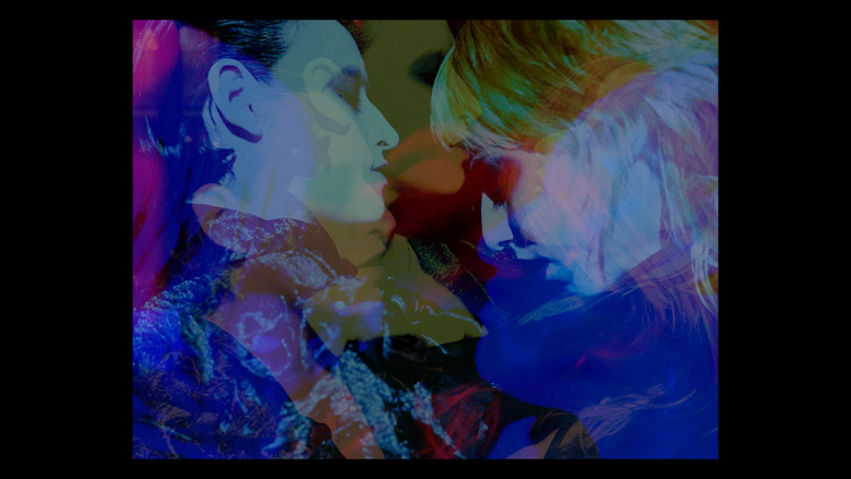 кадр из фильма SOMOS LA NOCHE