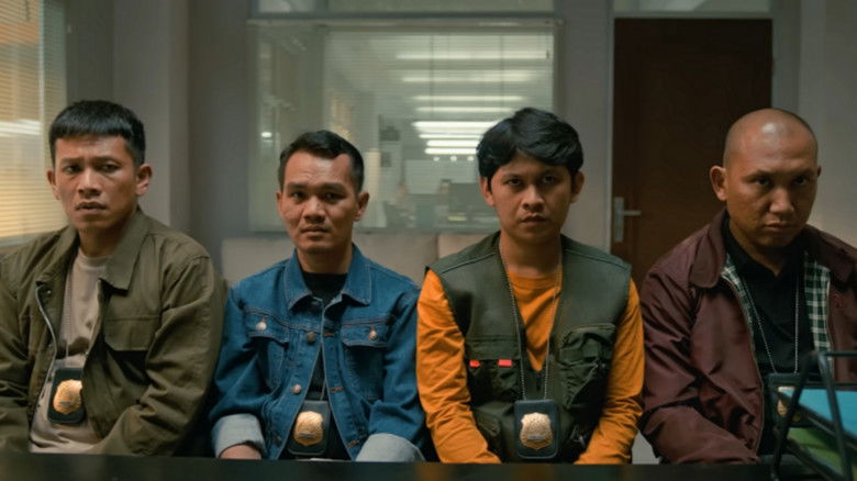 кадр из фильма Agak Laen: Menyala Pantiku!