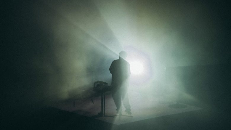 кадр из фильма 懐かしい月は新しい月“蜃気楼”