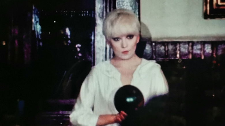 кадр из фильма Descenso del pais de la noche