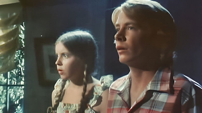 кадр из фильма The Lost Islands