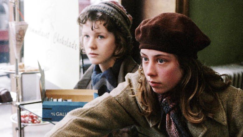 кадр из фильма Barndommens gade