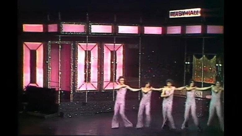 кадр из фильма Féfé de Broadway