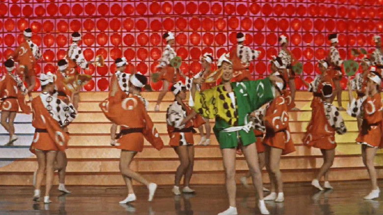 кадр из фильма 初春狸御殿