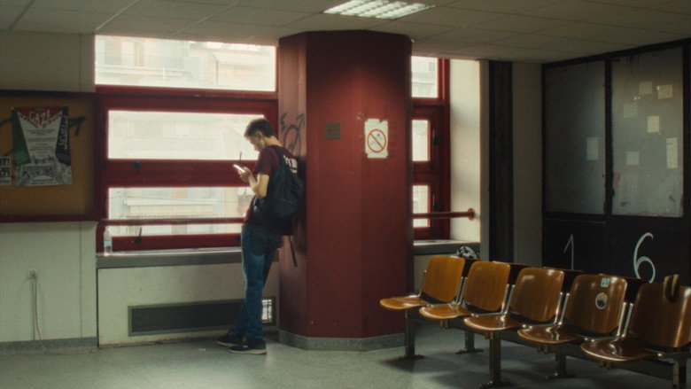 кадр из фильма Βάρκιζα