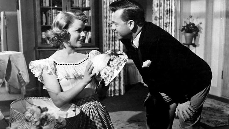 кадр из фильма The Strip