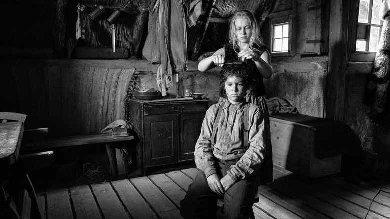 кадр из фильма Раскрашенная птица