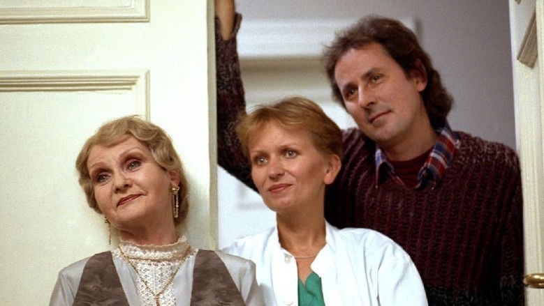 кадр из фильма Skutki noszenia kapelusza w maju