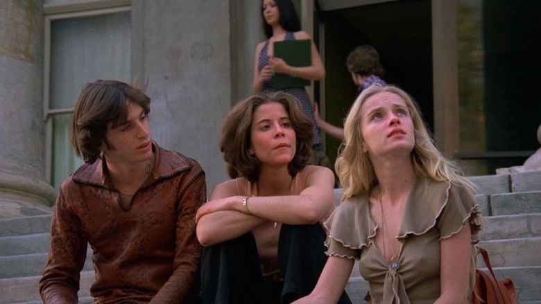 кадр из фильма Убийство в школе