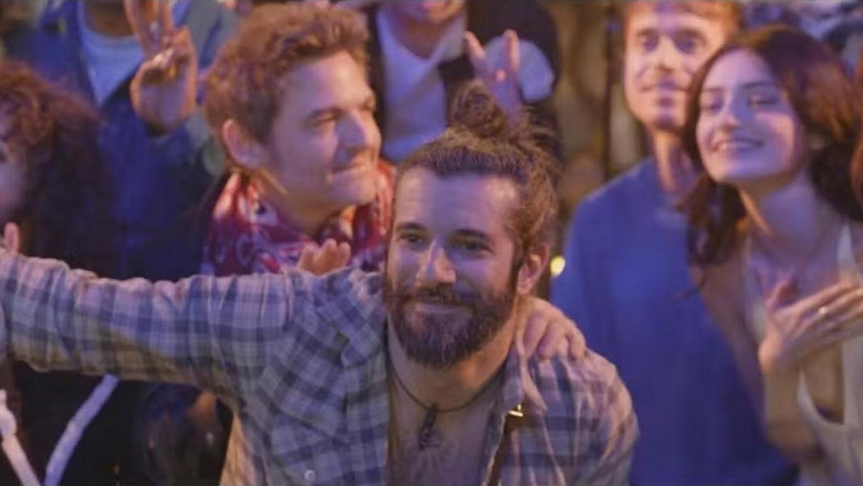 кадр из фильма Waxx en concert aux Folies Bergère