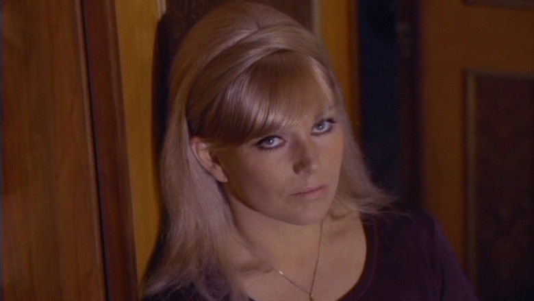 кадр из фильма Satan's Triangle