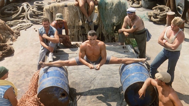 кадр из фильма Черный Орел