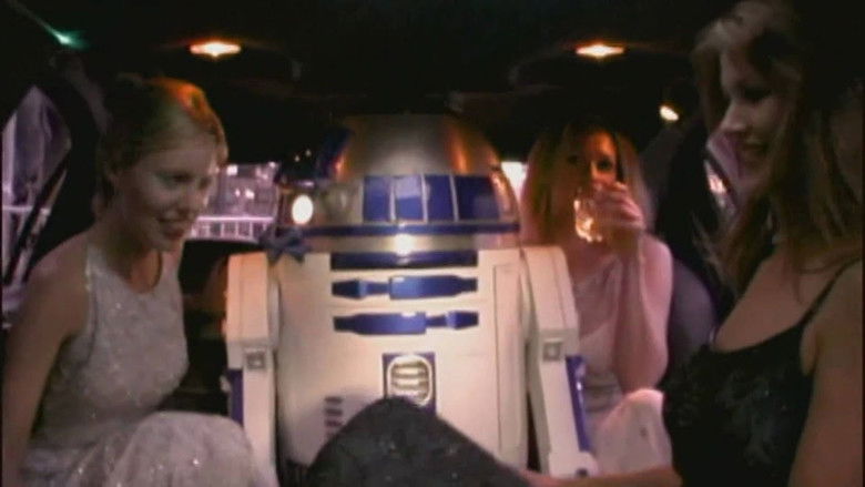 кадр из фильма R2-D2: Beneath the Dome