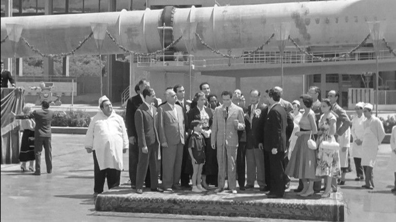 кадр из фильма I milanesi a Napoli