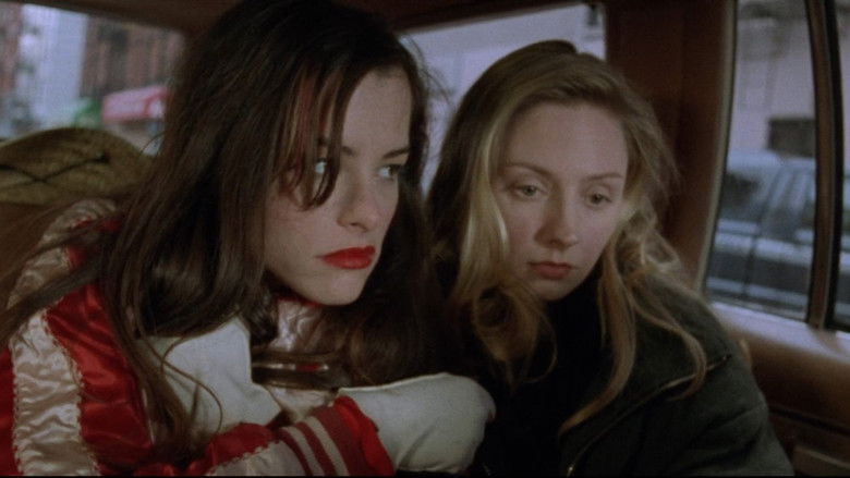 кадр из фильма The Daytrippers