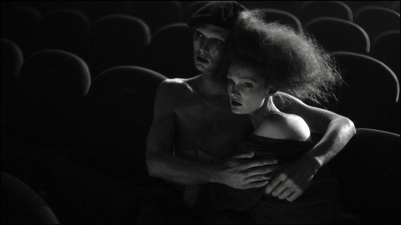 кадр из фильма Nighthawk