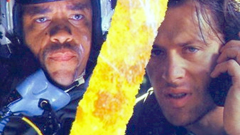 кадр из фильма Истребитель