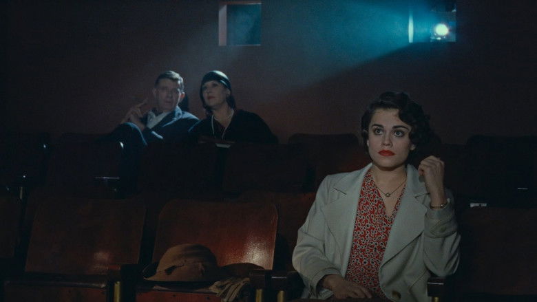 кадр из фильма Король Парижа