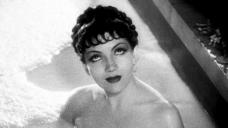 кадр из фильма Крестное знамение