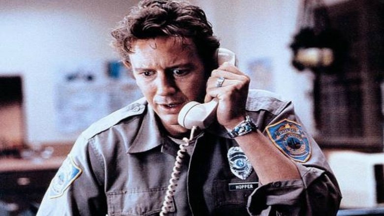 кадр из фильма Только через ее труп