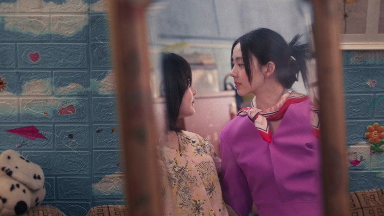 кадр из фильма Соседки