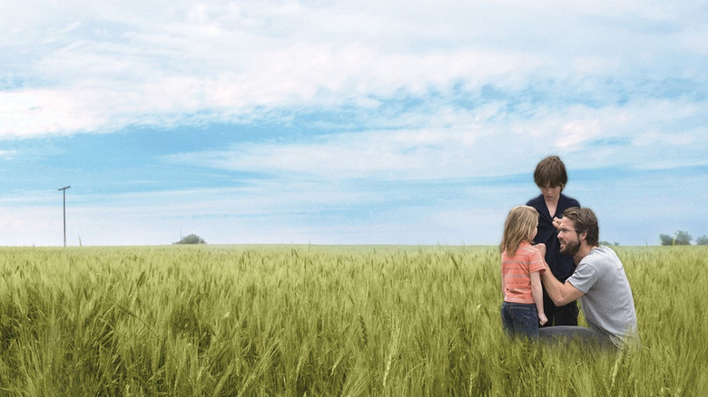 кадр из фильма Светлячки в саду